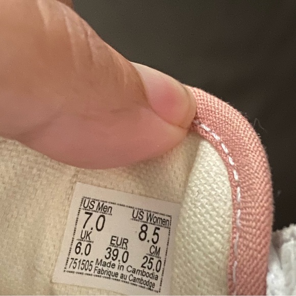 Vans - Picture 5 of 5